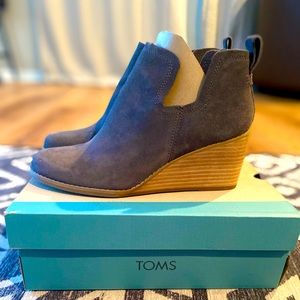 Tom’s Kallie ankle boots . NWT
